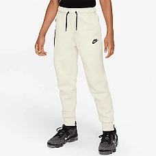ДЕТСКО ДОЛНИЩЕ ЗА МОМЧЕ NIKE NSW TECH FLC PANT COCONUT MILK ДЕТСКО ДОЛНИЩЕ ЗА МОМЧЕ NIKE NSW TECH FLC PANT COCONUT MILK