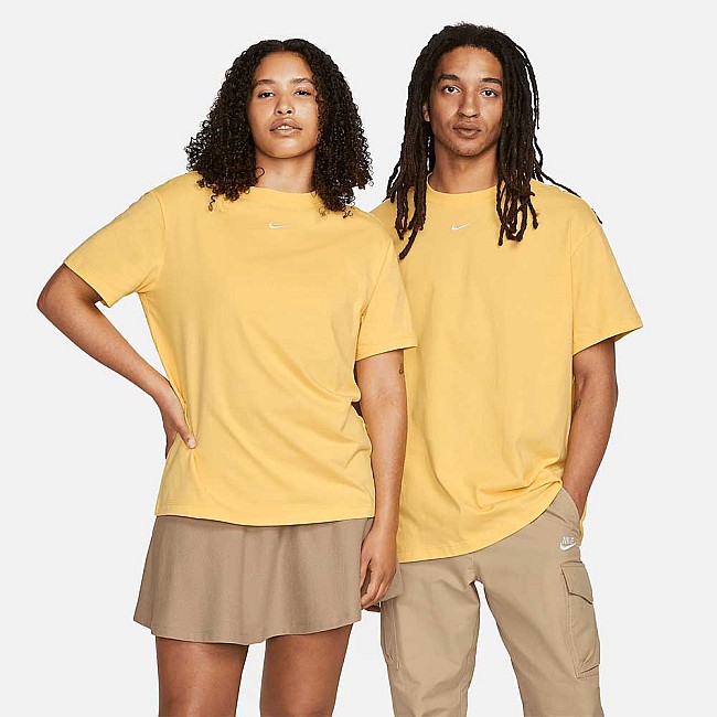 ДАМСКА ТЕНИСКА NIKE NSW ESSNTL TEE BF LBR GOLD