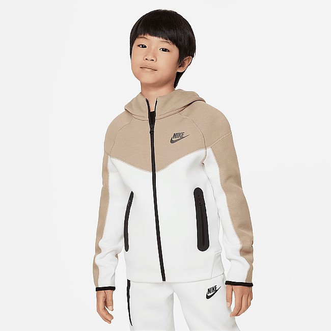 ДЕТСКО ГОРНИЩЕ ЗА МОМЧЕ NIKE NSW TECH FLC F SUMMIT WHITE/KHAKI