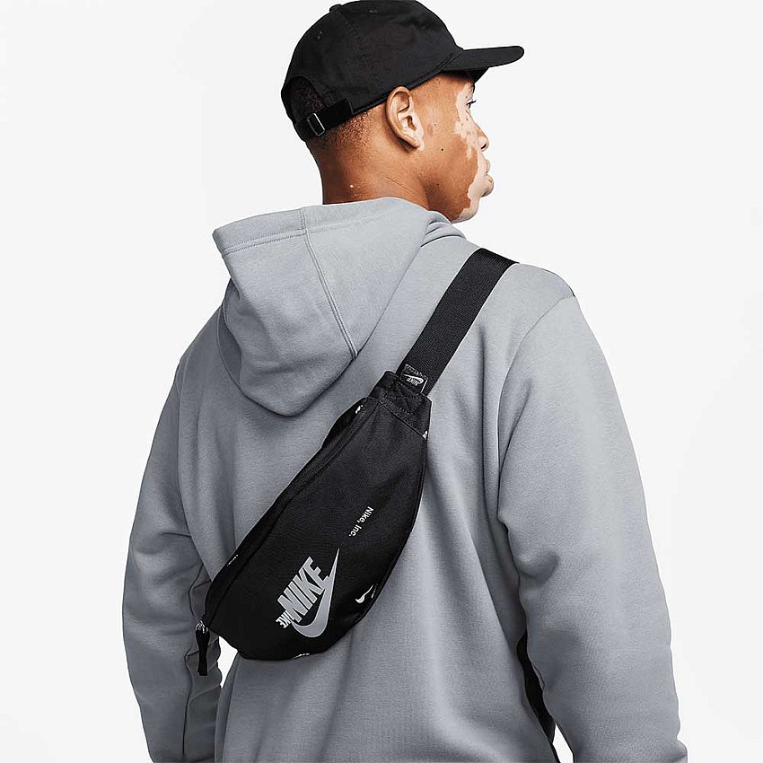ЧАНТИЧКА NIKE HERITAGE WAISTPACK - CTRGY BLACK/WHITE