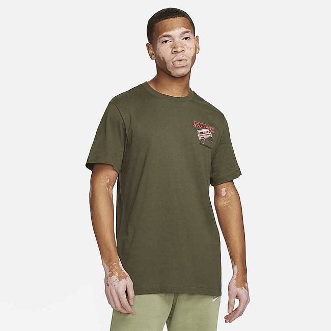 МЪЖКА ТЕНИСКА NIKE NSW TEE SOLE RALLY LBR КАФЯВО-ЗЕЛЕНА