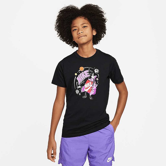ДЕТСКА ТЕНИСКА ЗА МОМЧЕ NIKE NSW TEE BOXY 1 ЧЕРНА