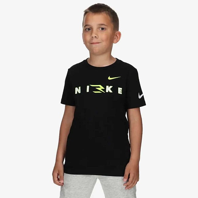 ДЕТСКА ТЕНИСКА ЗА МОМЧЕ NIKE RWB WORDMARK TEE ЧЕРНА