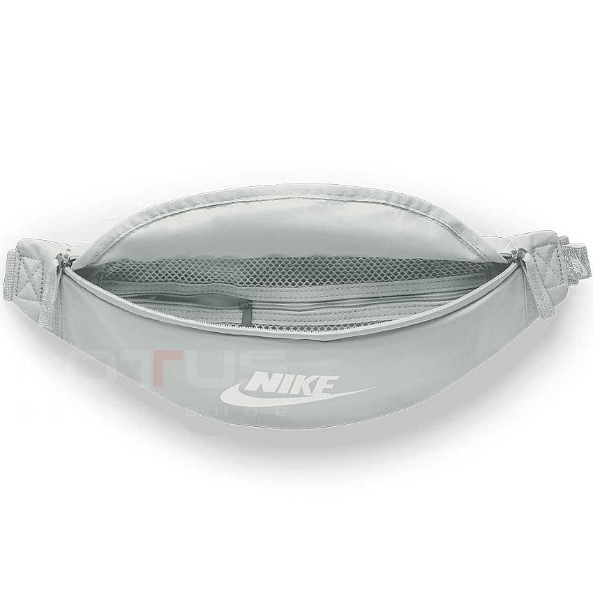 ЧАНТИЧКА ЗА КРЪСТА NIKE HERITAGE WAISTPACK СВЕТЛОСИВА