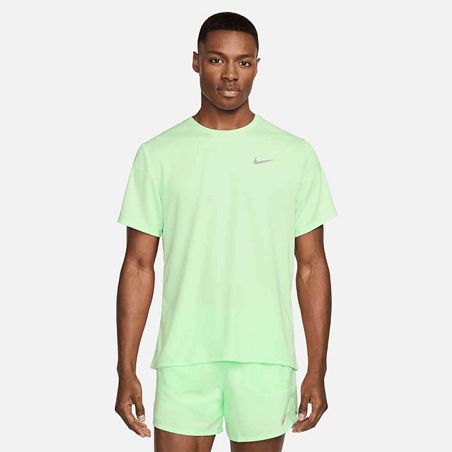МЪЖКА ТЕНИСКА NIKE DF UV MILER SS СВЕТЛОЗЕЛЕНА