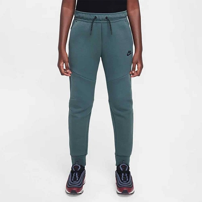 ДЕТСКО ДОЛНИЩЕ ЗА МОМЧЕ NIKE HV5869-338 NSW TCH FLC JGGR PD ТЪМНОЗЕЛЕНО