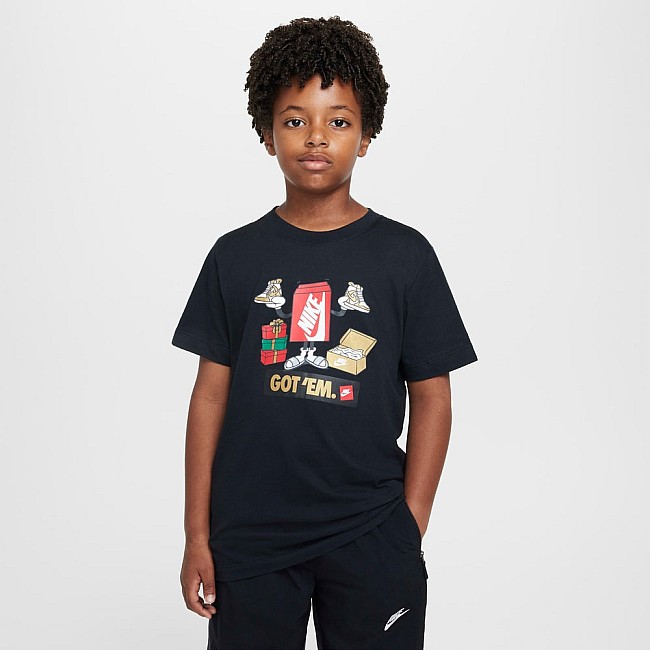 ДЕТСКА ТЕНИСКА ЗА МОМЧЕ NIKE HF5995-010 NSW TEE BOXY GOT EM ЧЕРНА