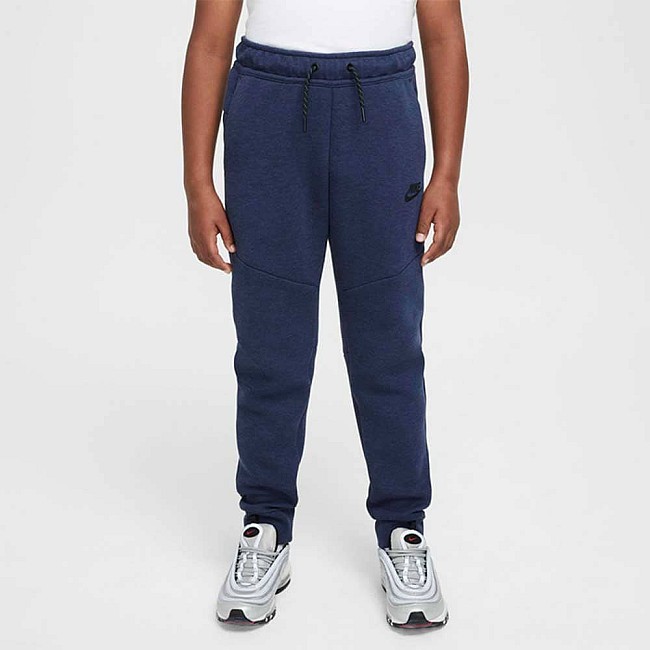 ДЕТСКО ДОЛНИЩЕ ЗА МОМЧЕ NIKE HV5869-473 NSW TCH FLC JGGR PD ТЪМНОСИНЬО