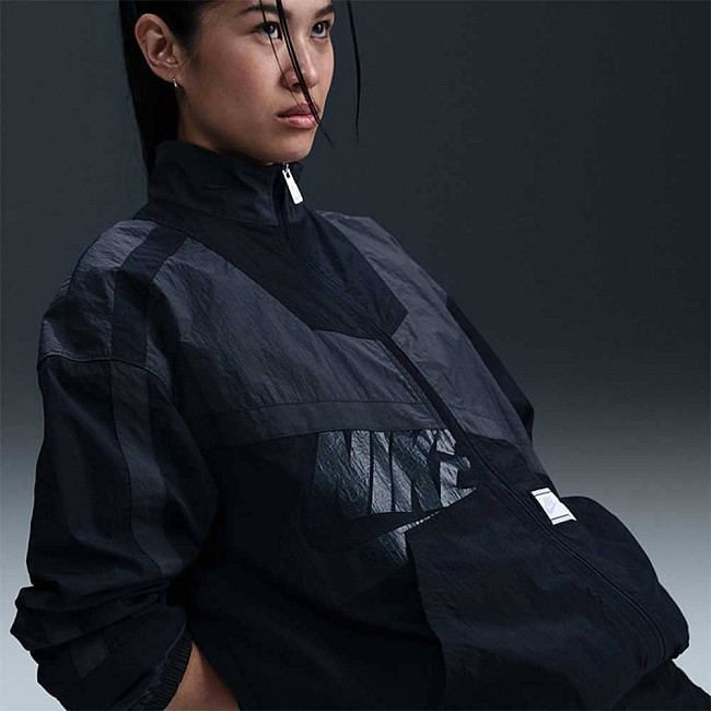ДАМСКО ГОРНИЩЕ NIKE HJ0176-060 NSW STREET WVN JKT СИВО