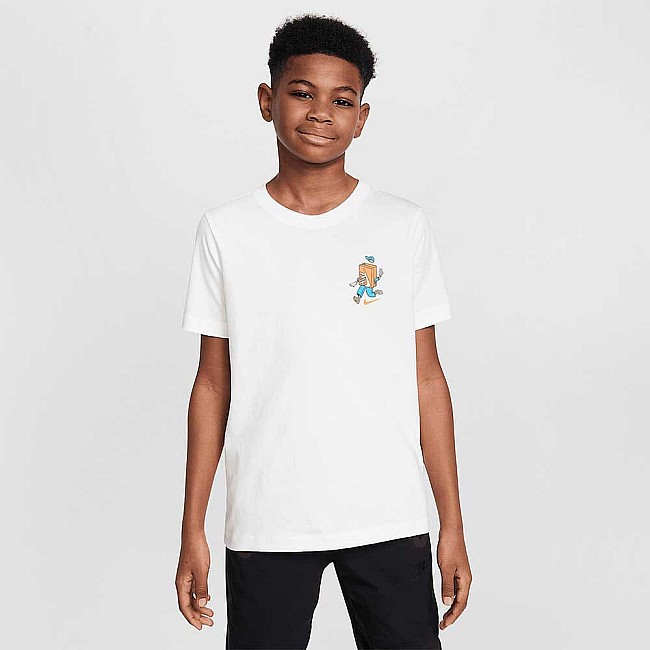 ДЕТСКА ТЕНИСКА ЗА МОМЧЕ NIKE HM5660-100 NSW TEE BOXY 1 JDI MUSIC БЯЛА