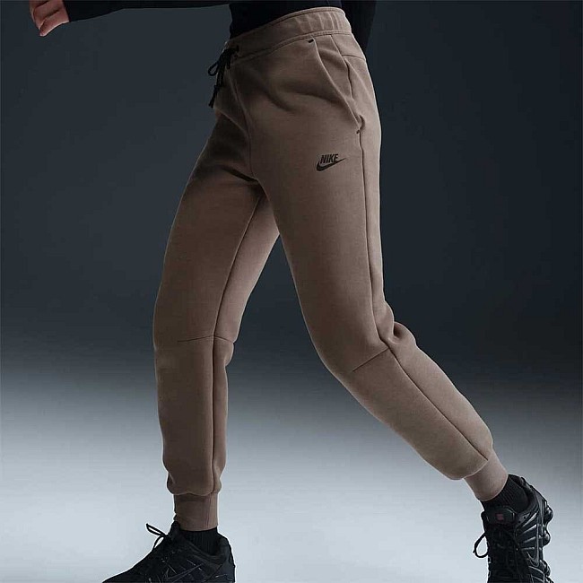 ДАМСКО ДОЛНИЩЕ NIKE HV6779-233 NSW TCH FLC MR JGGER 2 СВЕТЛОКАФЯВО