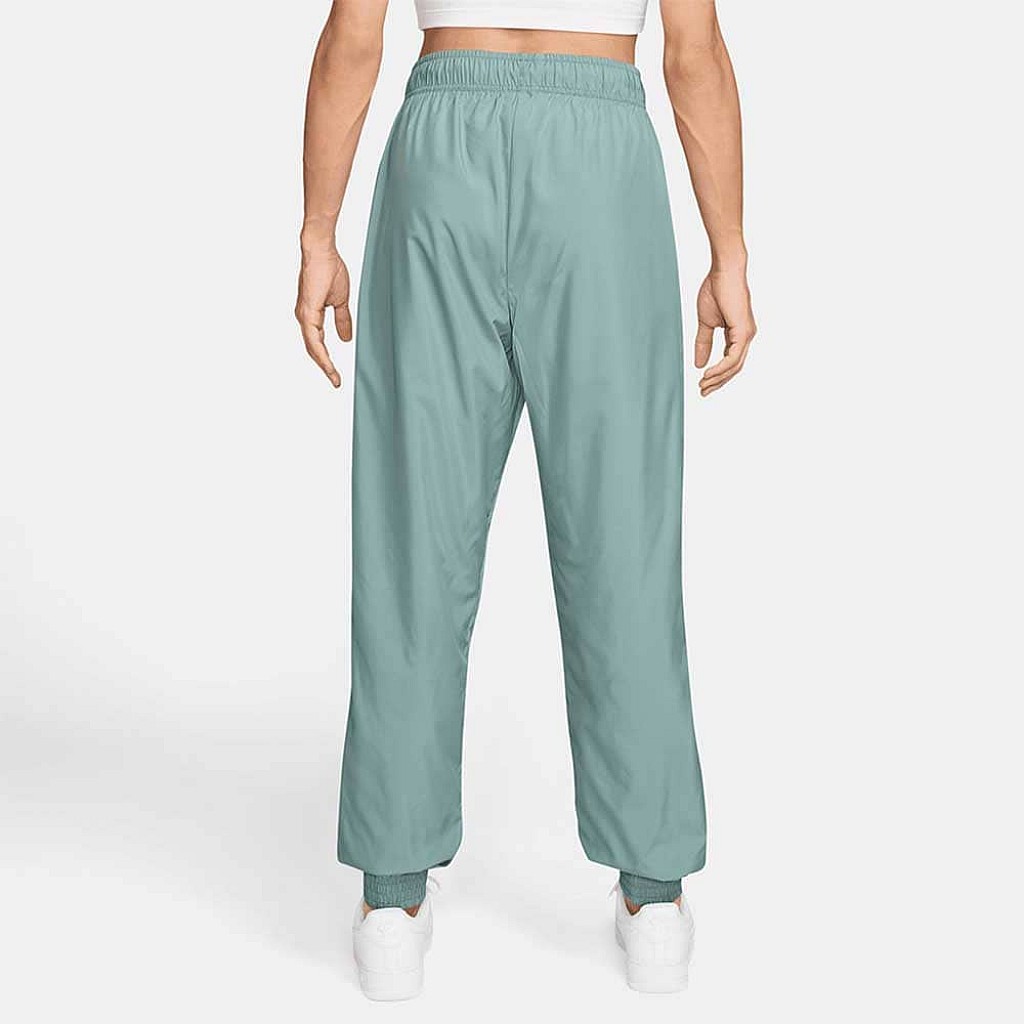 ДАМСКО ДОЛНИЩЕ NIKE FV7660-017 NSW OTG UV ESSNTL WVN MR JG ЗЕЛЕНО
