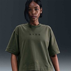 ДАМСКА ТЕНИСКА NIKE HV4955-222 NSW LUXE SS TEE BOXY МАСЛИНЕНО ЗЕЛЕНА