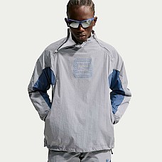 МЪЖКА БЛУЗА NIKE IO1433-090 NSW WVN HZ JKT SHOX СИВА