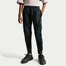 ДЕТСКО ДОЛНИЩЕ ЗА МОМЧЕ NIKE IU4391-010 NSW TCH FLC JGGR AOP ЧЕРНО
