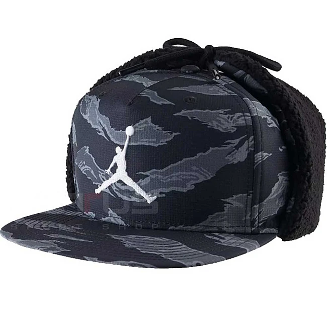ЗИМНА ШАПКА NIKE JORDAN PRO SHIELD BLACK