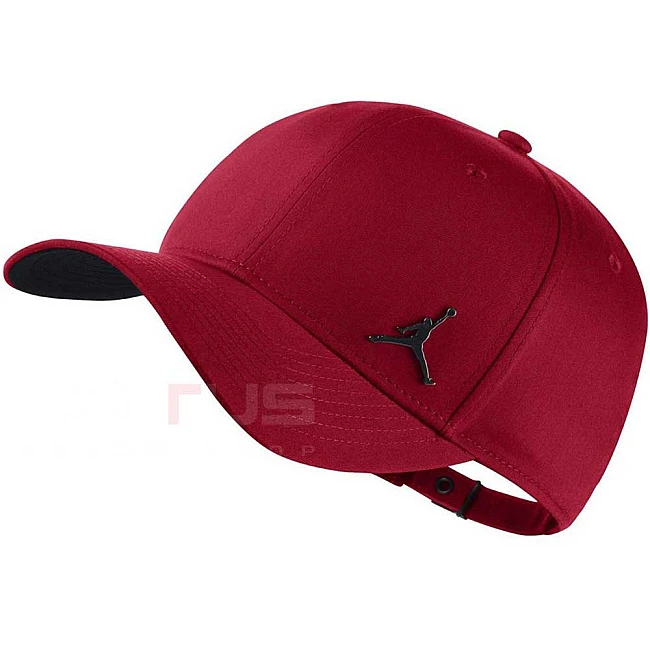 ШАПКА NIKE JORDAN CLC99 METAL JUMPMAN RED