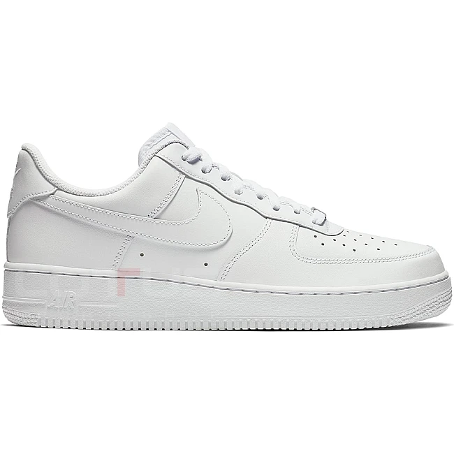 МЪЖКИ ОБУВКИ NIKE AIR FORCE 1 07 LE WHITE