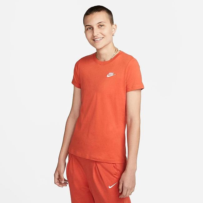 ДАМСКА ТЕНИСКА NIKE NSW CLUB TEE MNTR ORANGE