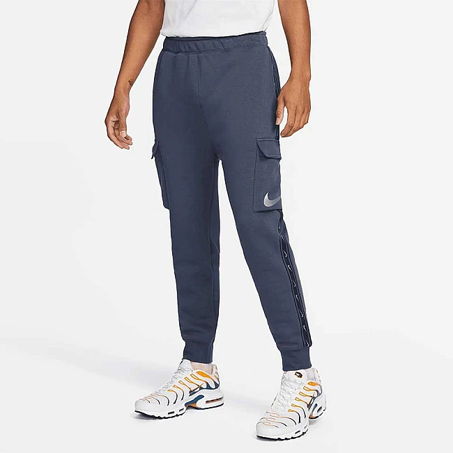 МЪЖКО ДОЛНИЩЕ NIKE NSW REPEAT SW FLC CARGO PANT THUNDER BLUE