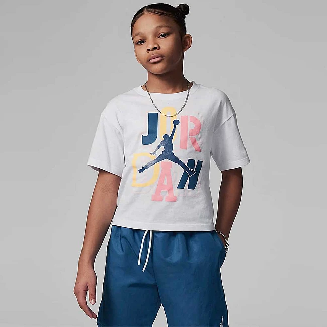 ДЕТСКА ТЕНИСКА ЗА МОМИЧЕ NIKE JORDAN OUTSIDE THE LINES SS TEE WHITE