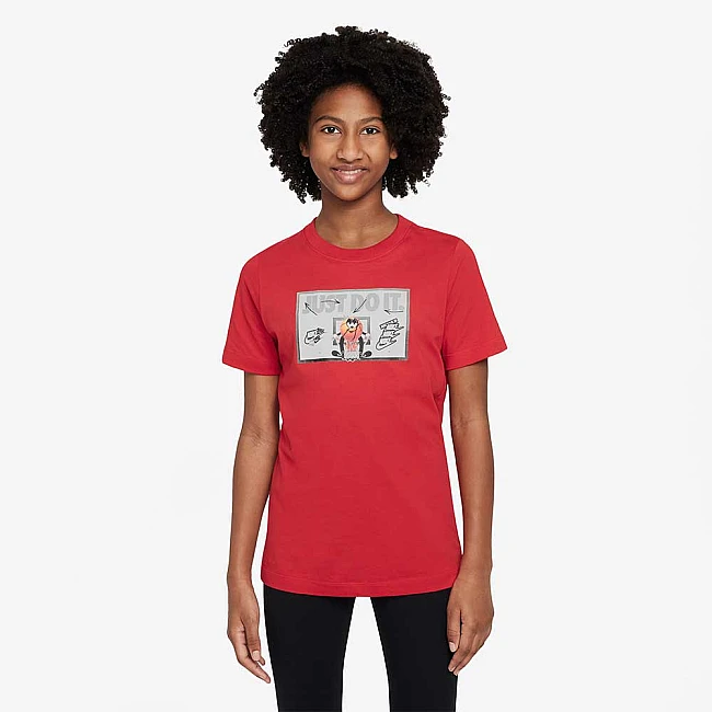 ДЕТСКА ТЕНИСКА ЗА МОМЧЕ NIKE NSW TEE BASKETBALL BALL FA23 RED