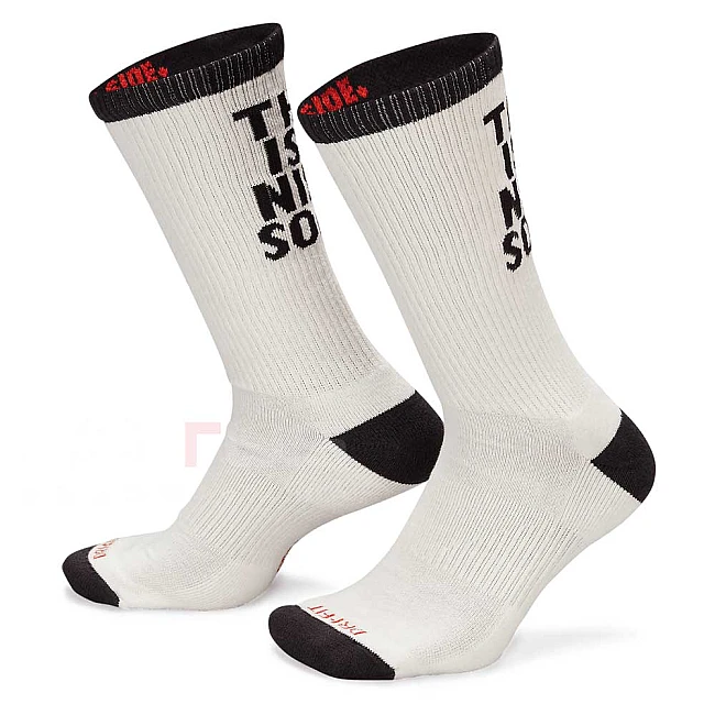 ЧОРАПИ NIKE EVERYDAY PLUS CUSH CREW 1PR - 144 BRIGHT CRIMSON/SAIL