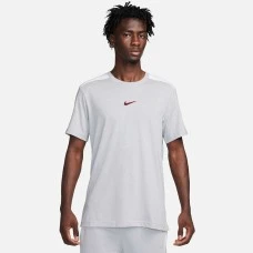 МЪЖКА ТЕНИСКА NIKE NSW SP GRAPHIC TEE WOLF GREY