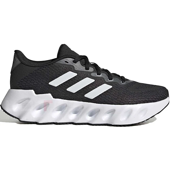 ДАМСКИ МАРАТОНКИ ADIDAS IF5733 SWITCH RUN W ЧЕРНИ