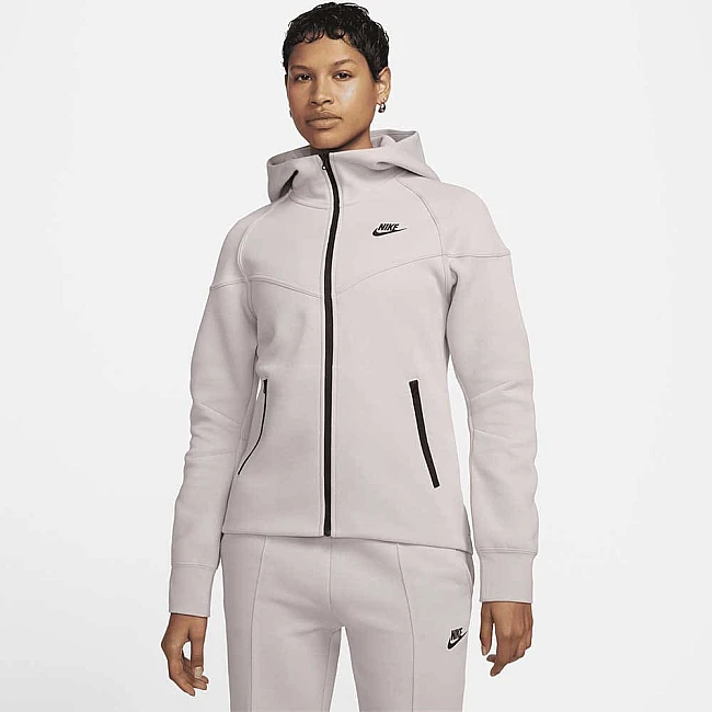 ДАМСКО ГОРНИЩЕ NIKE NSW TCH FLC WR FZ HDY БЛЕДОЛИЛАВО