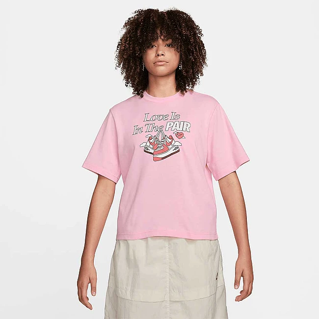 ДАМСКА ТЕНИСКА NIKE NSW TEE OC 1 BOXY VDAY РОЗОВА