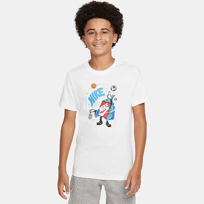 ДЕТСКА ТЕНИСКА ЗА МОМЧЕ NIKE NSW TEE BOXY 1 БЯЛА