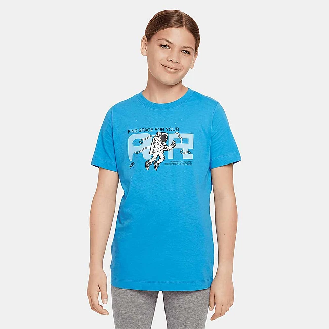 ДЕТСКА ТЕНИСКА ЗА МОМЧЕ NIKE NSW TEE AIR 1 СИНЯ