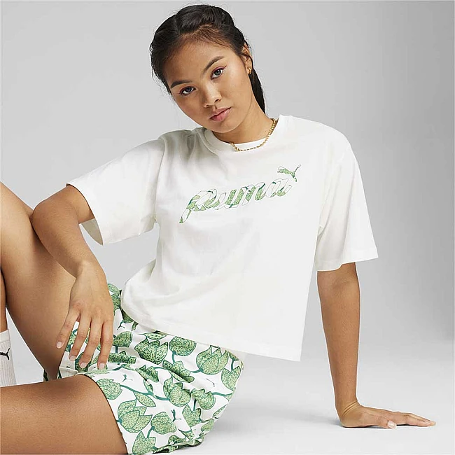 ДАМСКА ТЕНИСКА PUMA 68043202 ESS+ BLOSSOM SHORT GRAPHIC TEE БЯЛА