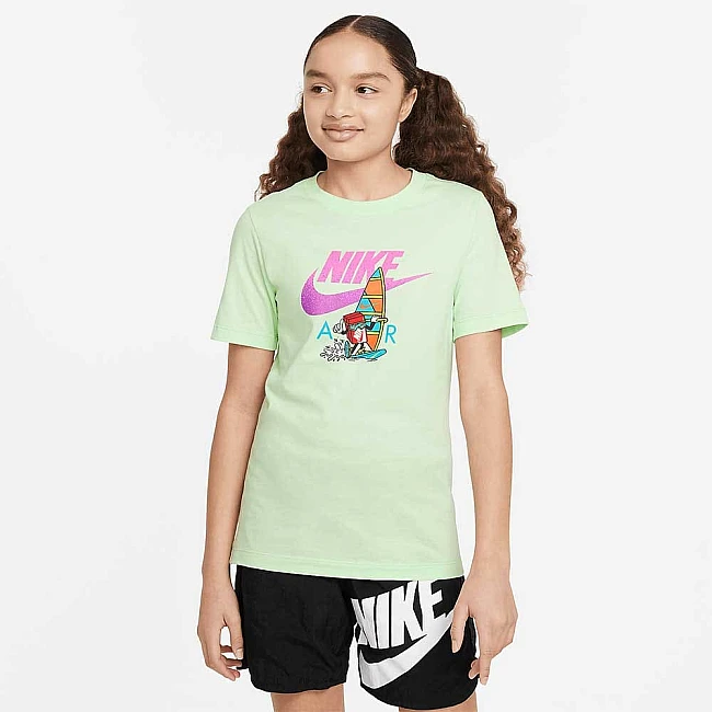 ДЕТСКА ТЕНИСКА NIKE NSW TEE BOXY 2 СВЕТЛОЗЕЛЕНА