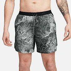 МЪЖКИ КЪСИ ПАНТАЛОНИ NIKE DF STRIDE 7IN BF SHORT AOP ТЪМНОСИВИ