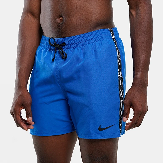 МЪЖКИ ПЛУВНИ ШОРТИ NIKE NESSE559-494 LOGO TAPE 5IN VOLLEY SHORT СИНИ