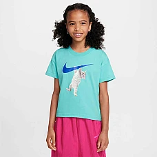 ДЕТСКА ТЕНИСКА ЗА МОМИЧЕ NIKE FZ5538-300 NSW TEE BOXY HANG IN THERE ЗЕЛЕНА