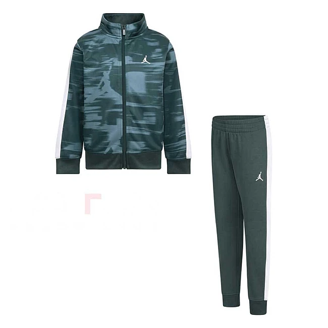 БЕБЕШКИ СПОРТЕН ЕКИП ЗА МОМЧЕ NIKE 65D323-EI8 JORDAN FLIGHT MVP TRICOT SET ЗЕЛЕН