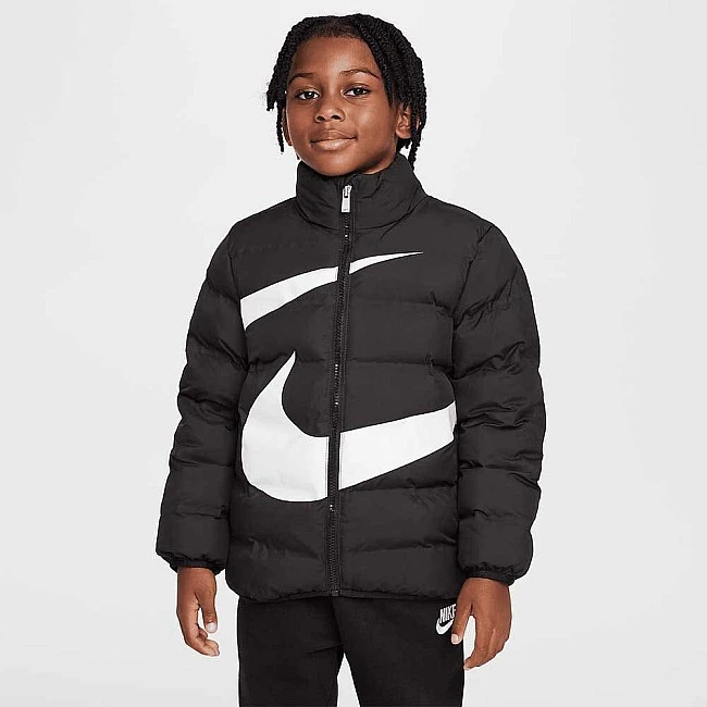ДЕТСКО ЯКЕ ЗА МОМЧЕ NIKE 86M133-023 WRAP SWOOSH DEBOSSED QUILT ЧЕРНО