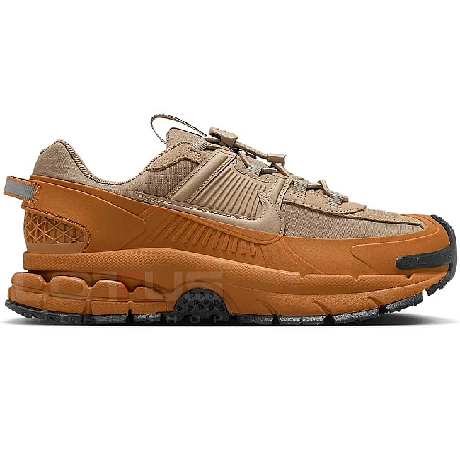 ДАМСКИ ОБУВКИ NIKE HQ2181-200 ZOOM VOMERO ROAM СВЕТЛОКАФЯВИ