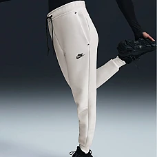 ДАМСКО ДОЛНИЩЕ NIKE HV6779-110 NSW TCH FLC MR JGGER 2 КРЕМАВО
