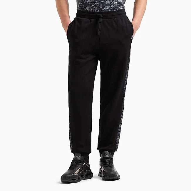 МЪЖКО ДОЛНИЩЕ EA7 EMPORIO ARMANI 7M000216-UC001 GRAPHIC SERIES M PANTS CH MONOGRAM PRINTED ЧЕРНО
