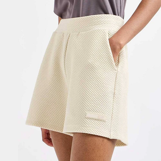 ДАМСКИ КЪСИ ПАНТАЛОНИ EA7 EMPORIO ARMANI 7W000255-U1079 S4E W SHORTS КРЕМАВИ