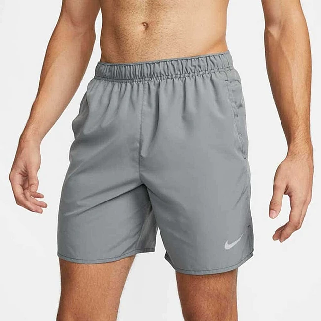 МЪЖКИ КЪСИ ПАНТАЛОНИ NIKE DV9344-084 DF CHALLENGER 7UL SHORT СИВИ