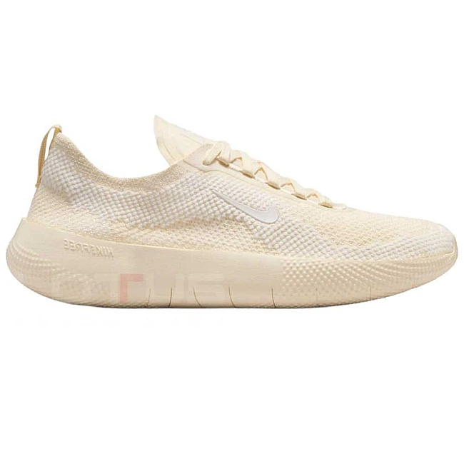 ДАМСКИ МАРАТОНКИ NIKE HF2720-101 FREE 2025 БЕЛИ