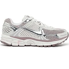 ДАМСКИ МАРАТОНКИ NIKE HV6417-001 ZOOM VOMERO 5 СИВИ/СРЕБРИСТИ