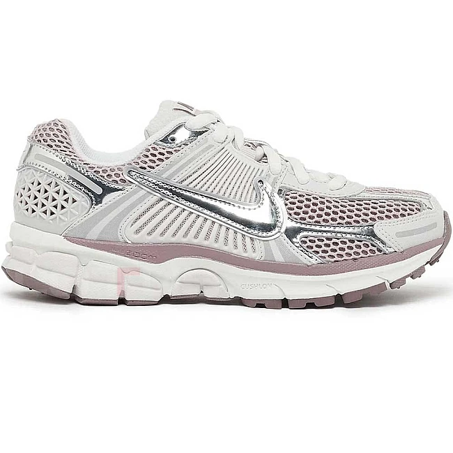 ДАМСКИ МАРАТОНКИ NIKE HV6417-001 ZOOM VOMERO 5 СИВИ/СРЕБРИСТИ