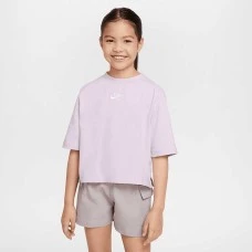 ДЕТСКА ТЕНИСКА ЗА МОМИЧЕ NIKE FN8589-537 NSW SS TOP JSY LBR БЛЕДОЛИЛАВА