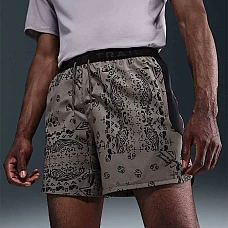 МЪЖКИ КЪСИ ПАНТАЛОНИ NIKE HJ4174-289 DF TRAIL AOP 6IN BRF SHRT СИВО-КАФЯВИ